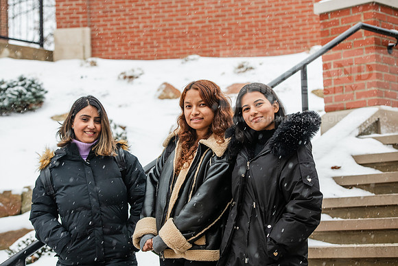 StudentsReturnWinterCampus0125AWB_6674