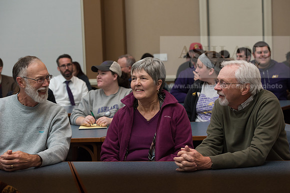 Ashland Center for Nonviolence - War in the Bible Panel Discussi