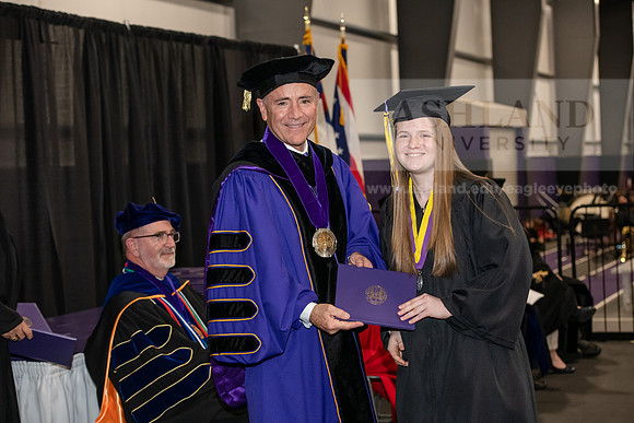 041SPGraduate0523ALW_3019