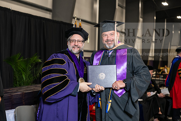 122SpGradMasterBusinessAdmin0525AWB_3137