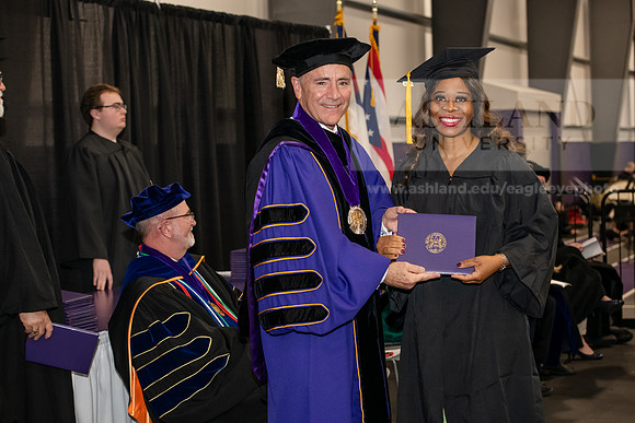 157SPGraduate0523ALW_3258