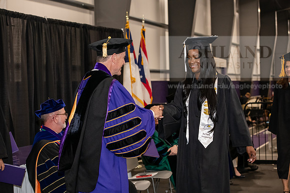 114SPGraduate0523ALW_3227