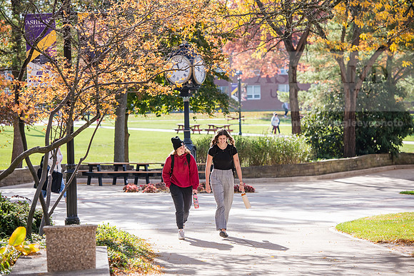 FallCampusLife1024AWB_5519