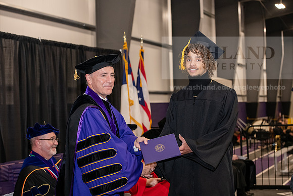 090SPGraduate0523ALW_2670