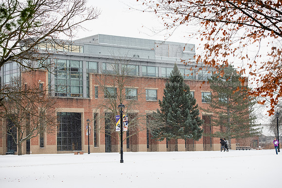 StudentsReturnWinterCampus0125AWB_6794