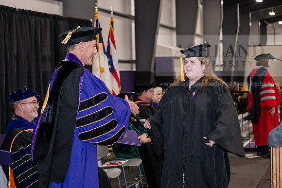 076SPGraduate0523ALW_3202