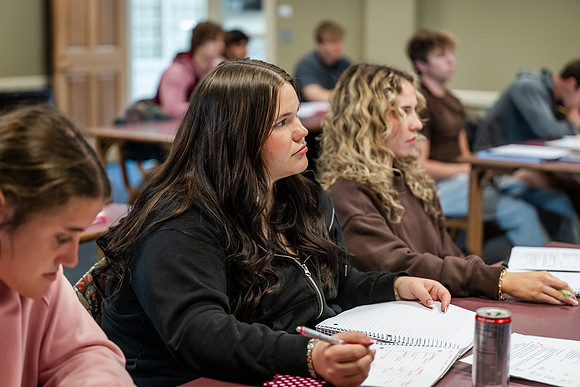 COBEAccountingProfHinkel1026AWB_4904