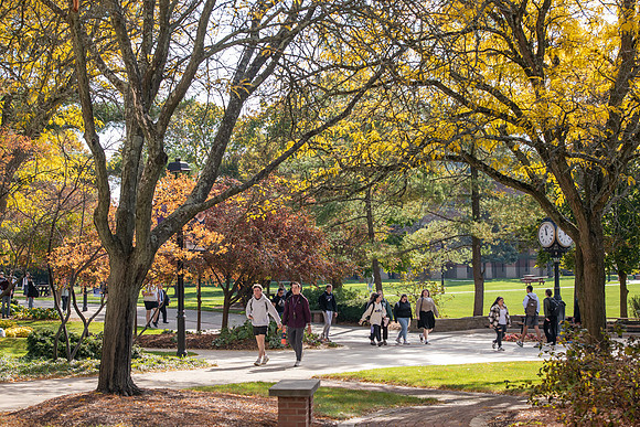 FallCampusLife1024AWB_5564