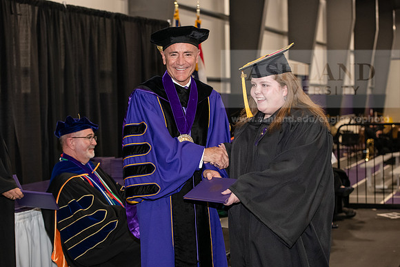 078SPGraduate0523ALW_3204