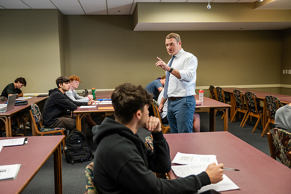 COBEAccountingProfHinkel1026AWB_5368