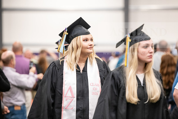 312SpGradProcessional0524AWB_8702