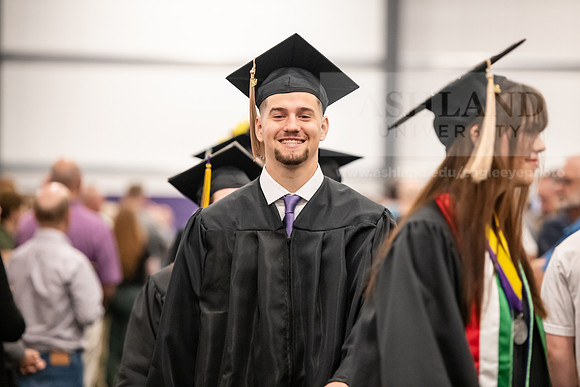 288SpGradProcessional0524AWB_8688