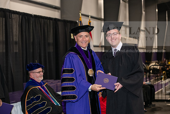 146SPGraduate0523ALW_2913