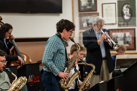 JazzatheNest1026AWB_7267