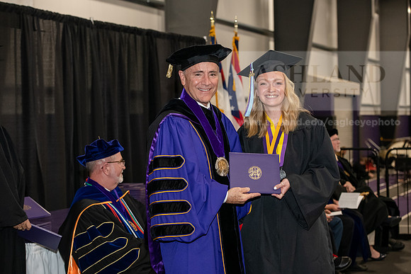 096SPGraduate0523ALW_3054