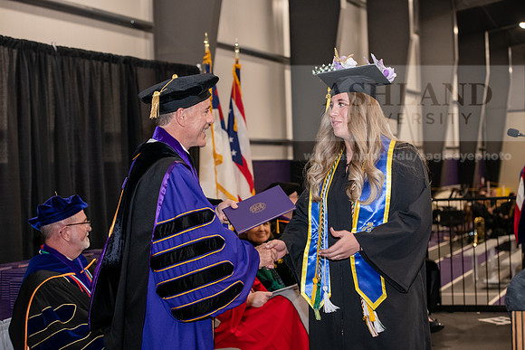 099SPGraduate0523ALW_2676