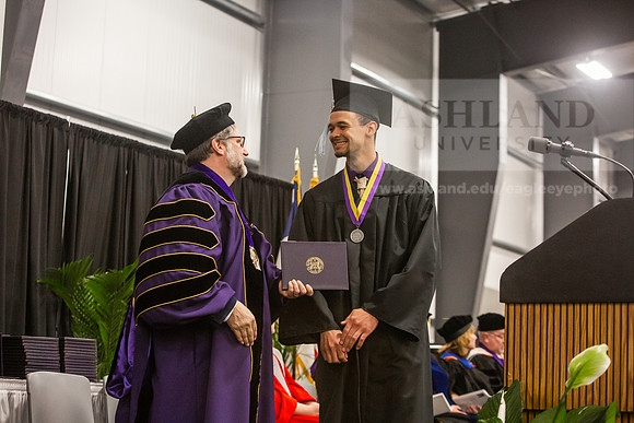 131SpGradBachelorSciEducation0525JH6Q8B9622
