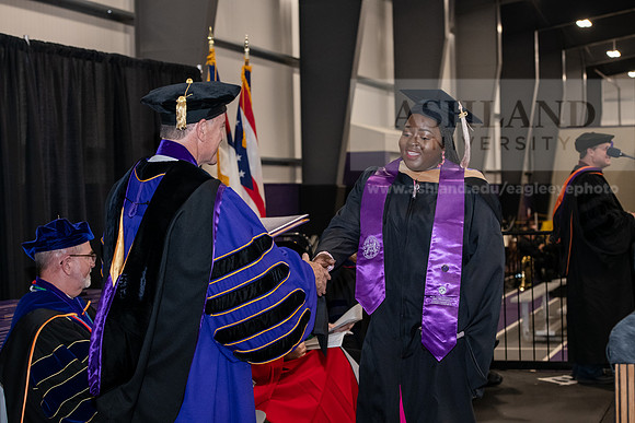 059SPGraduate0523ALW_2322