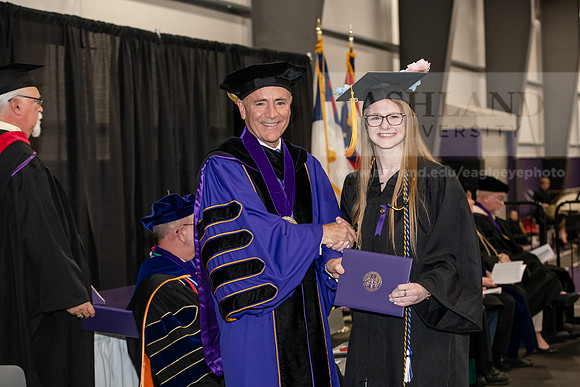 098SPGraduate0523ALW_3217