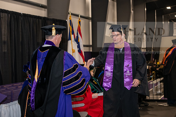 027SPGraduate0523ALW_2299