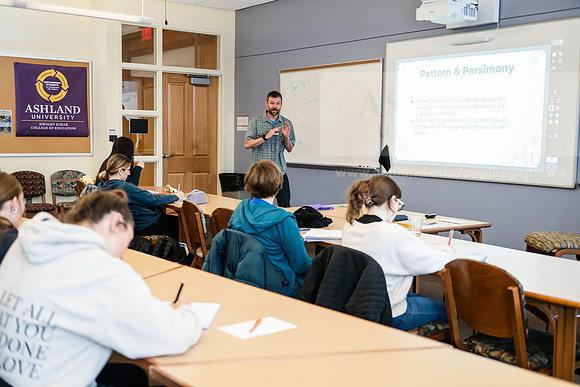 PsychologyClassChartier0226AWB_6906