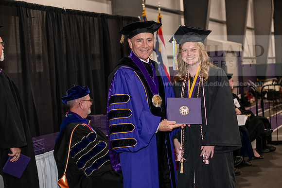 213SPGraduate0523ALW_3130