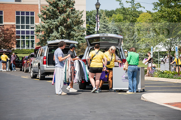 MoveInDay0824AWB_0636