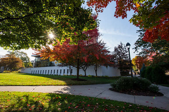 FallCampusLife1024AWB_5128