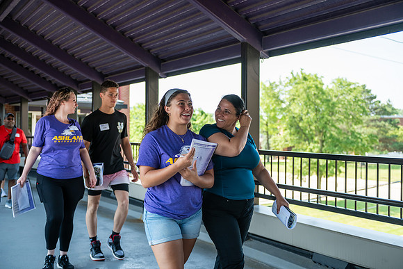 SummerOrientationNo2_0625AWB_1192