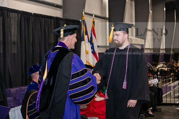 064SPGraduate0523ALW_2654