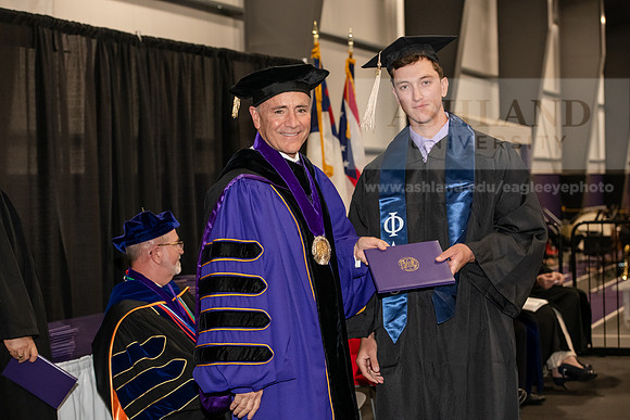 231SPGraduate0523ALW_2971
