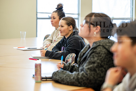 PsychologyClassChartier0226AWB_6784