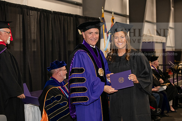 060SPGraduate0523ALW_3031
