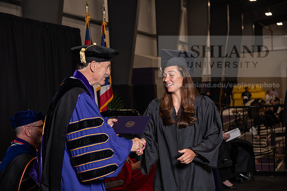 112SpGradBachelorScienceBusiness0524TR_DSC_5418