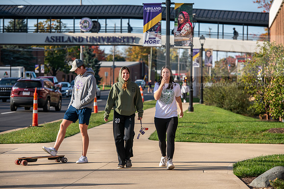 FallCampusLife1024AWB_4981