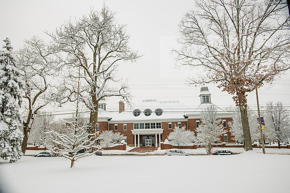 WinterCampusLife0123ALW_3227