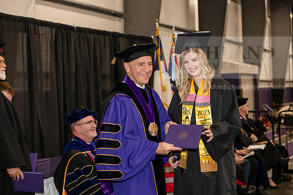 070SPGraduate0523ALW_3037