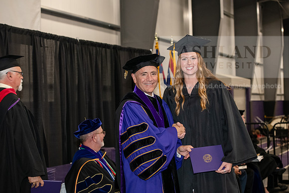 039SPGraduate0523ALW_3177