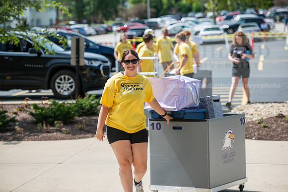 MoveInDay0824AWB_0306