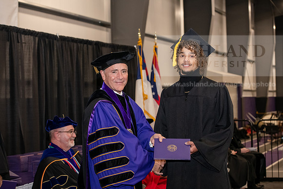 091SPGraduate0523ALW_2671