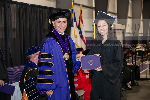 042SPGraduate0523ALW_2641
