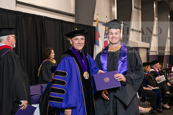 163SpGradMasterBusiness0524AWB_9321