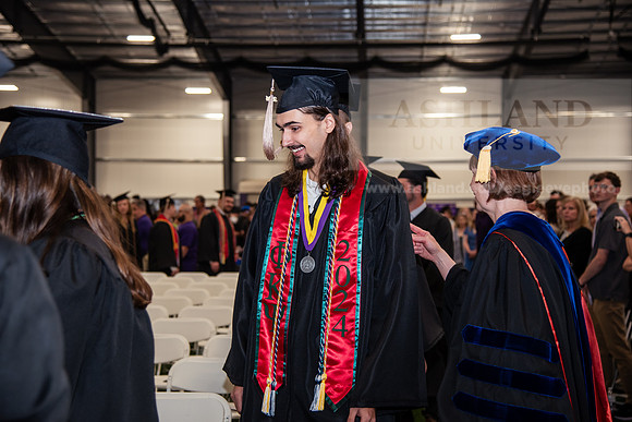 284SpGradProcessional0524TR_DSC_4958