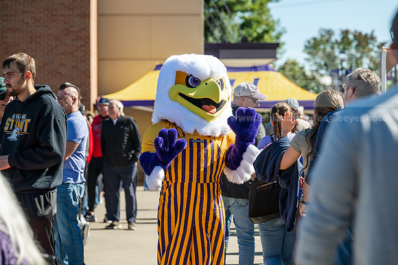 HomecomingAUvTiffinFtball1026AWB_3466