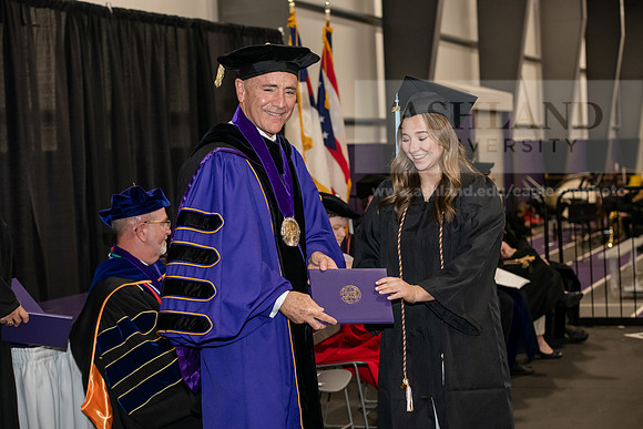 045SPGraduate0523ALW_3021