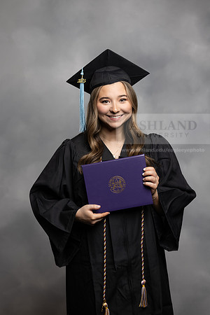 047SPGraduate0523CCP10157