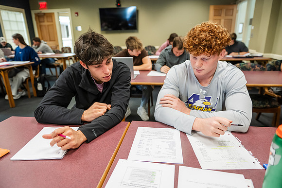COBEAccountingProfHinkel1026AWB_4982