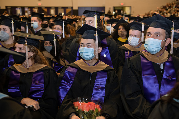 069WiGradCeremony1221ALW_6350
