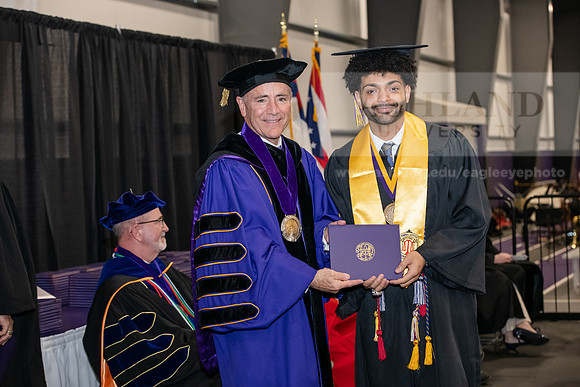 116SPGraduate0523ALW_2688