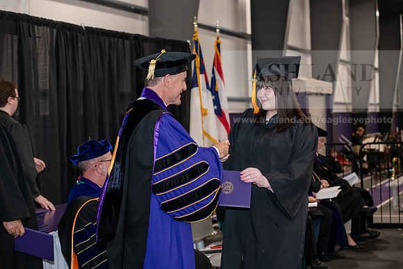088SPGraduate0523ALW_3211